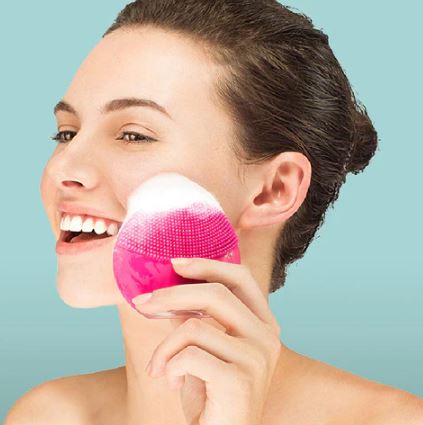 Forever Mini Electric Facial Cleansing Brush – All Skin Types