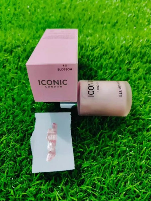 Set of 3 Iconic Illuminator Shine Liquid Highlighters – Radiant Glow for Every Occasion